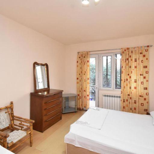 Rent Inn Yerevan On Sakharov Square Exteriör bild