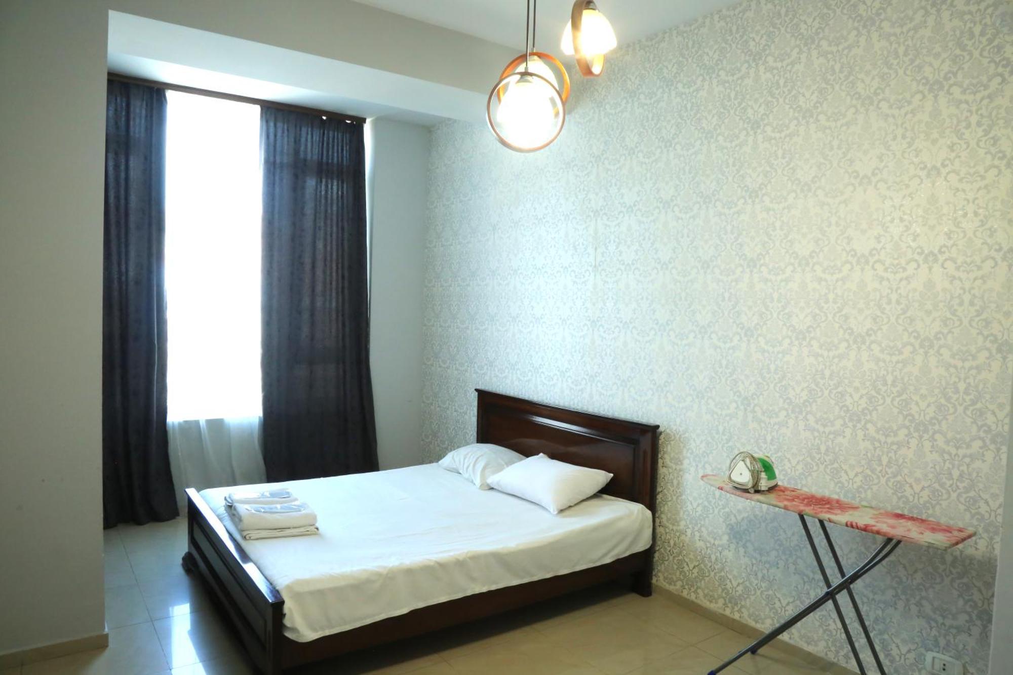 Rent Inn Yerevan On Sakharov Square Exteriör bild
