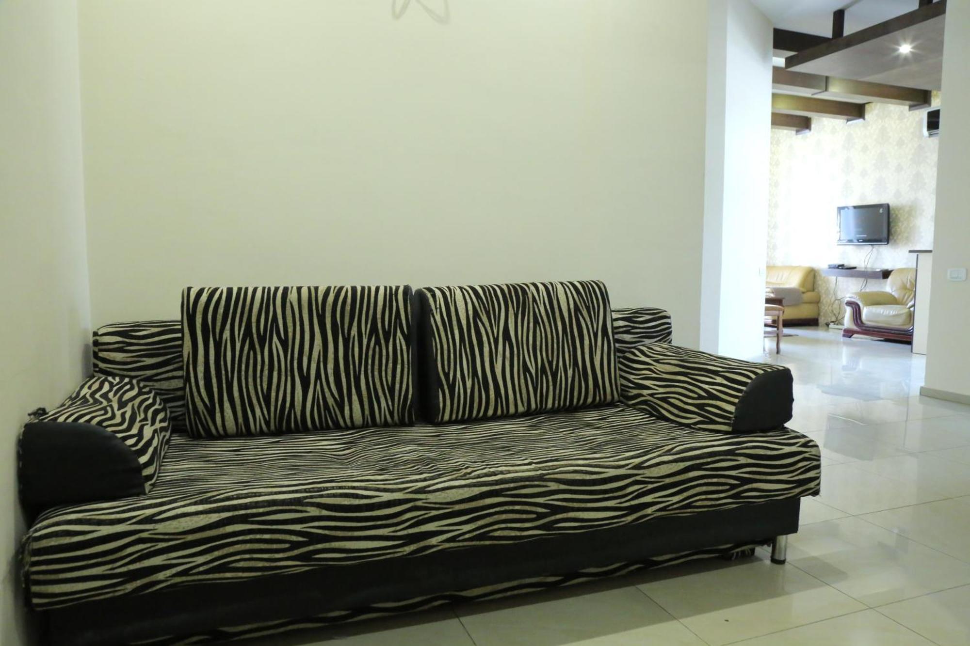 Rent Inn Yerevan On Sakharov Square Exteriör bild