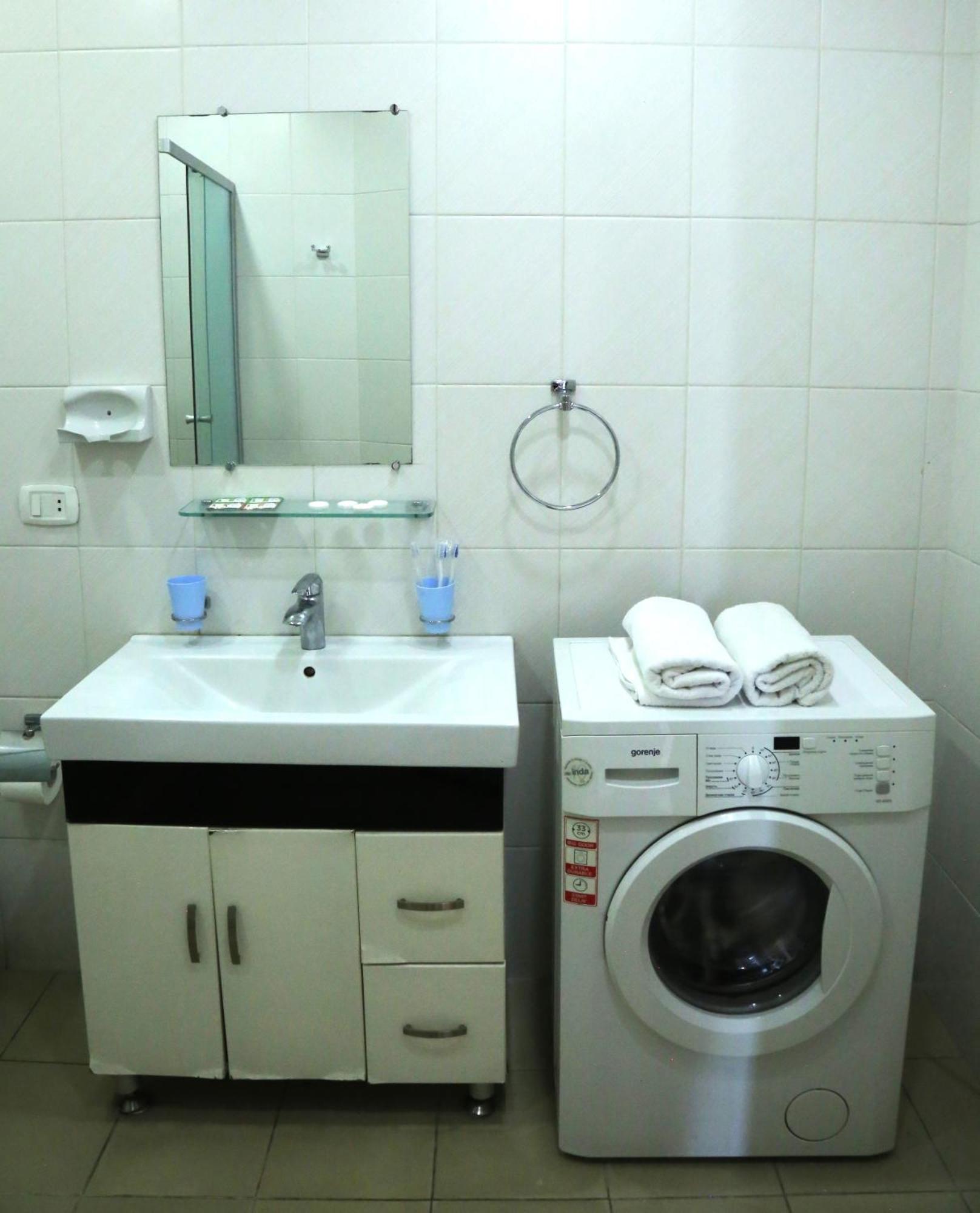 Rent Inn Yerevan On Sakharov Square Exteriör bild