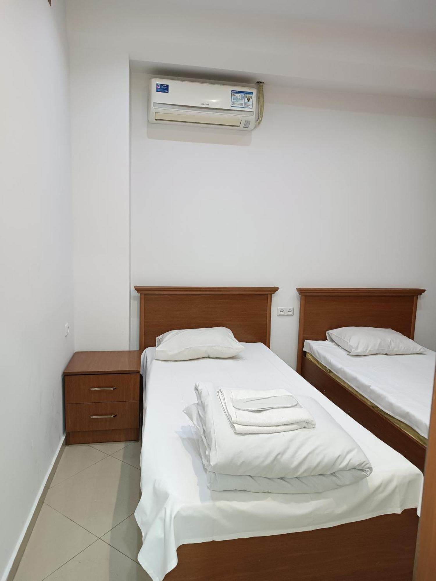 Rent Inn Yerevan On Sakharov Square Exteriör bild
