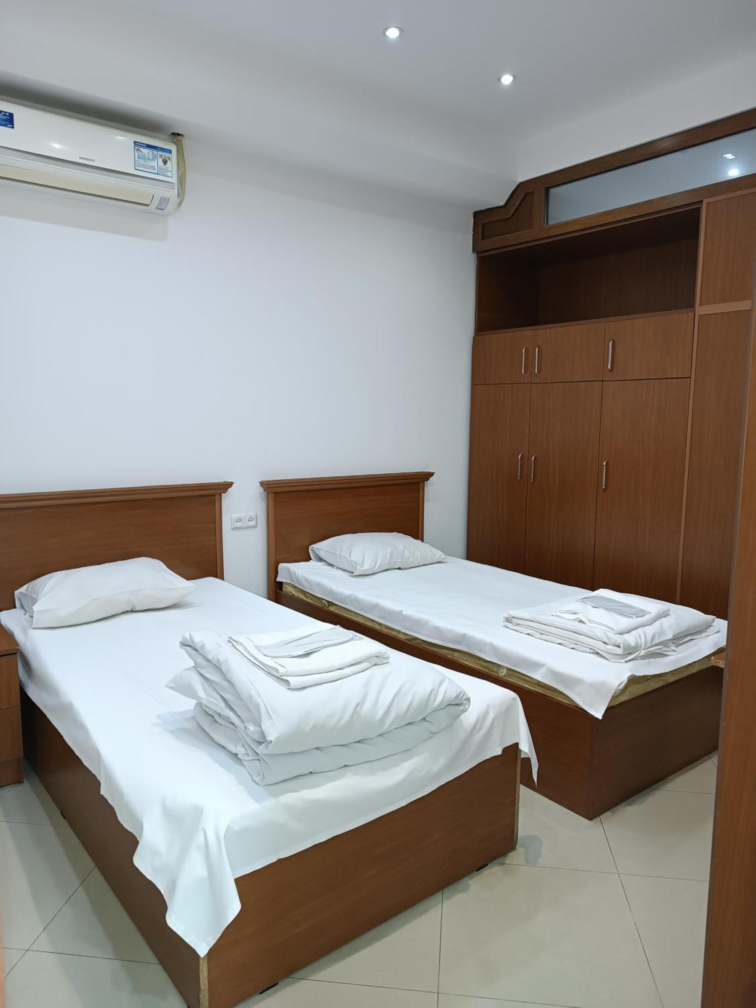 Rent Inn Yerevan On Sakharov Square Exteriör bild