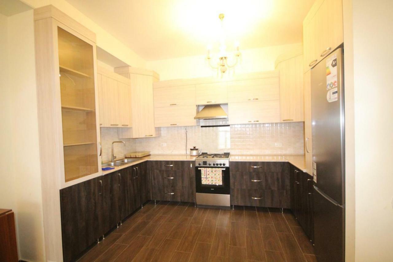 Rent Inn Yerevan On Sakharov Square Exteriör bild