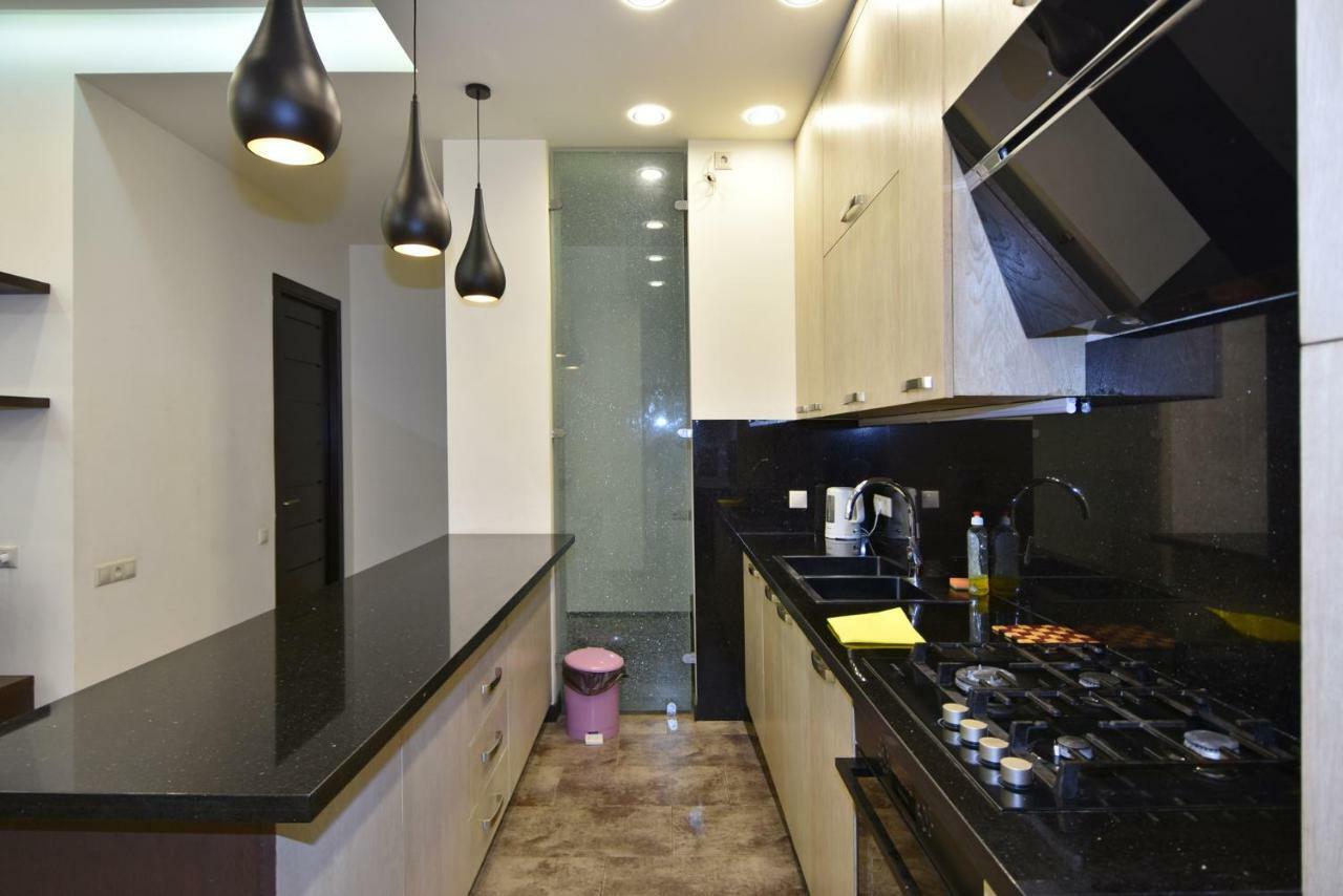 Rent Inn Yerevan On Sakharov Square Exteriör bild