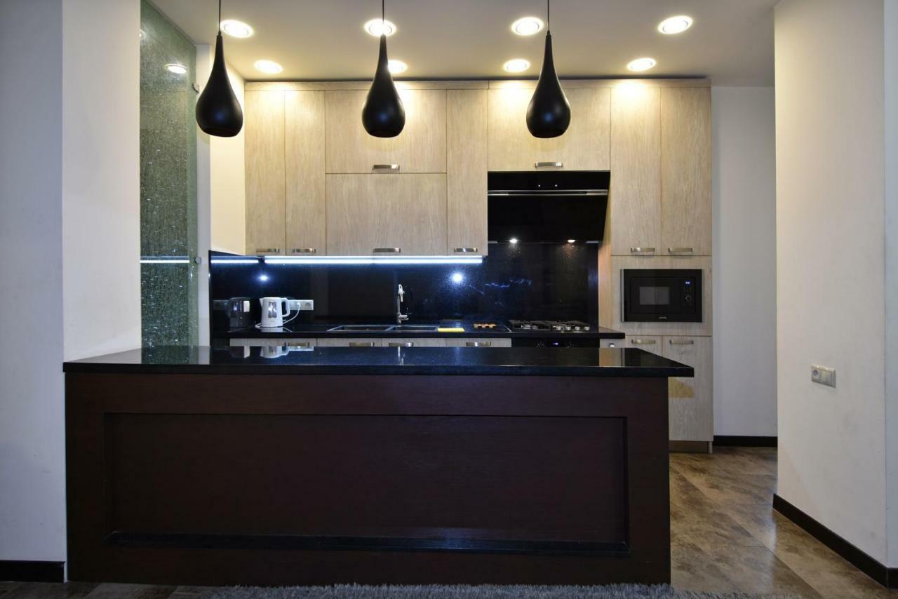 Rent Inn Yerevan On Sakharov Square Exteriör bild